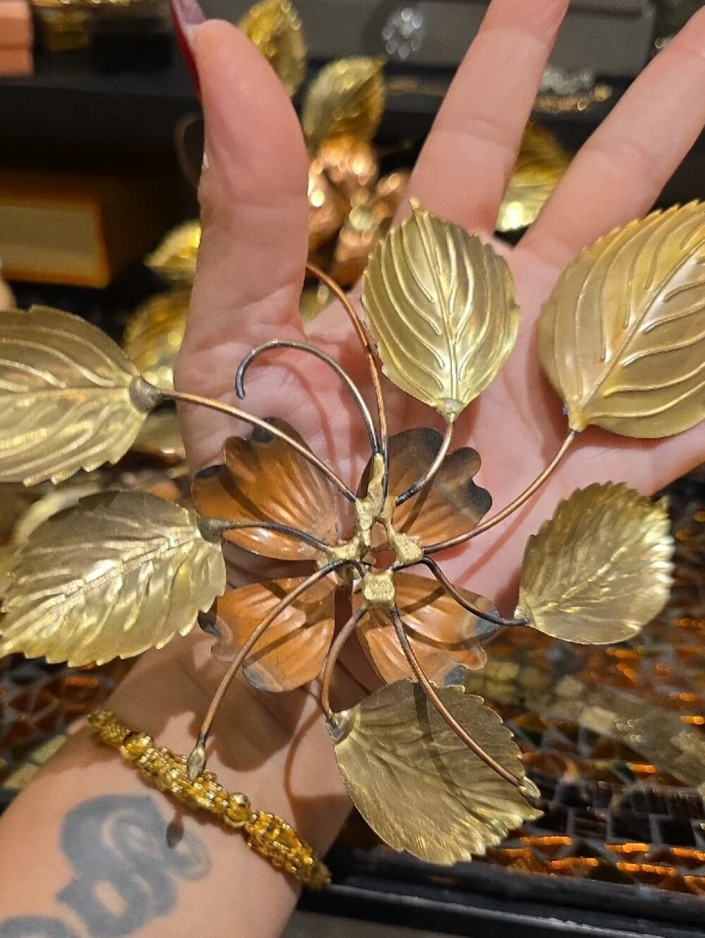 Gold Metal Leaf Wall Art Floral Décor - Elegant Home Accent
